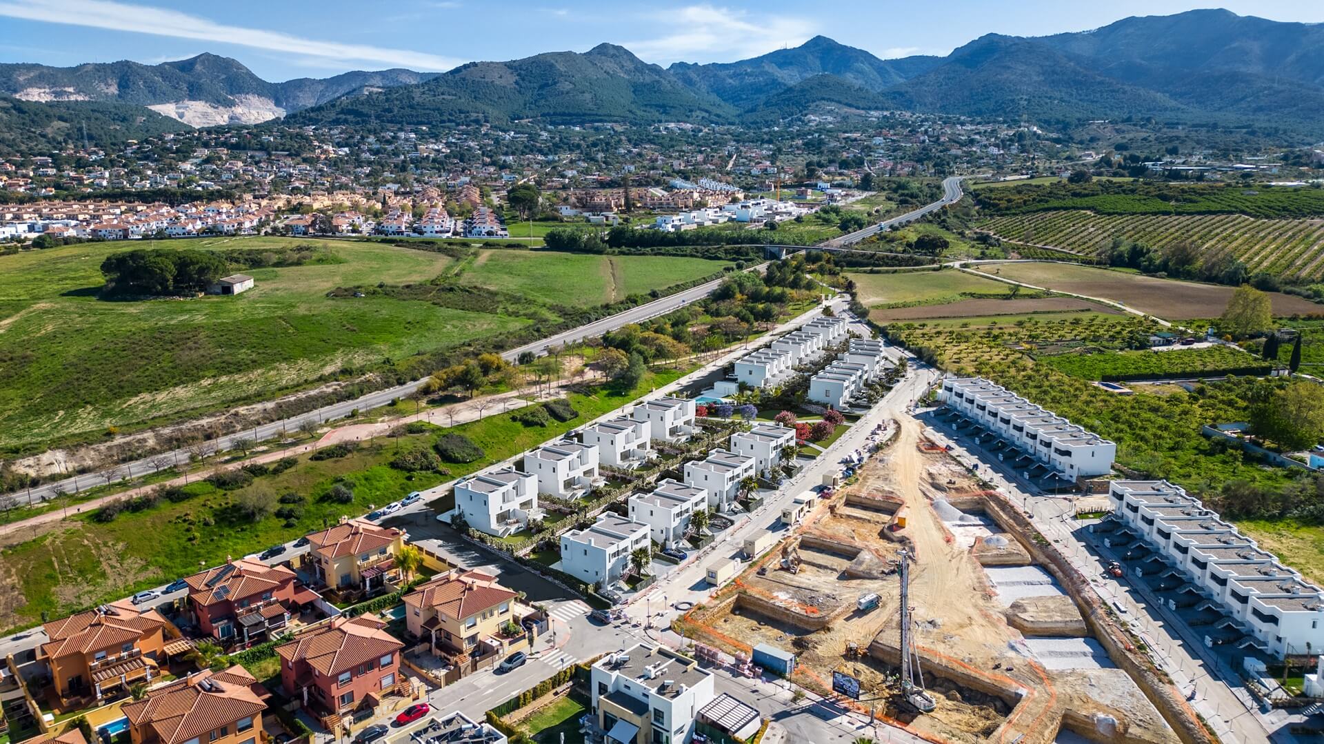 Finca Peralta Botanic Exxacon viviendas de obra nueva en Alhaurín de la Torre Málaga en plena naturaleza 2