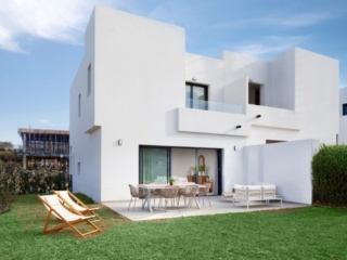 Finca Peralta Natura Exxacon chalets de obra nueva en Alhaurín de la Torre Málaga