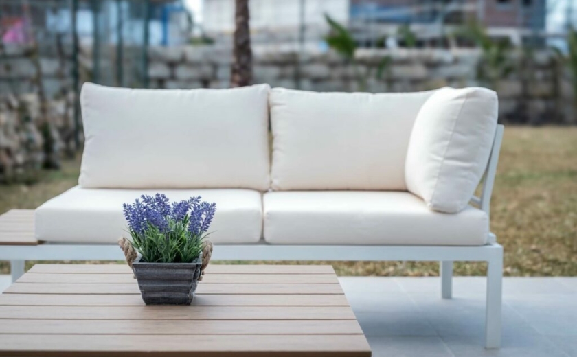 Finca Peralta Natura Exxacon chalets de obra nueva en Alhaurín de la Torre Málaga con amplios jardines